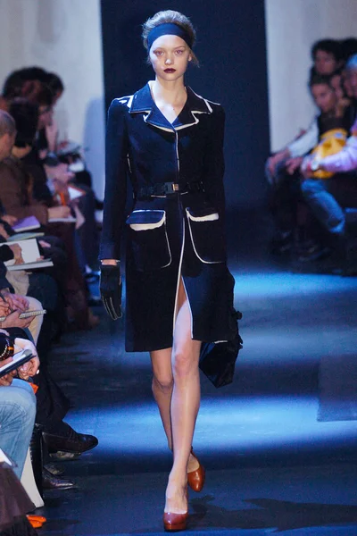 Look 12